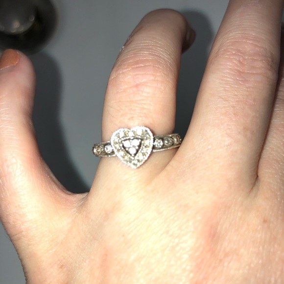 White gold heart-shaped diamond ring - Picture 6 of 7